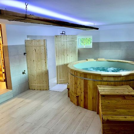 Domek Monte Black Z Jacuzzi I Sauna Finska Строне-Слёнске Экстерьер фото